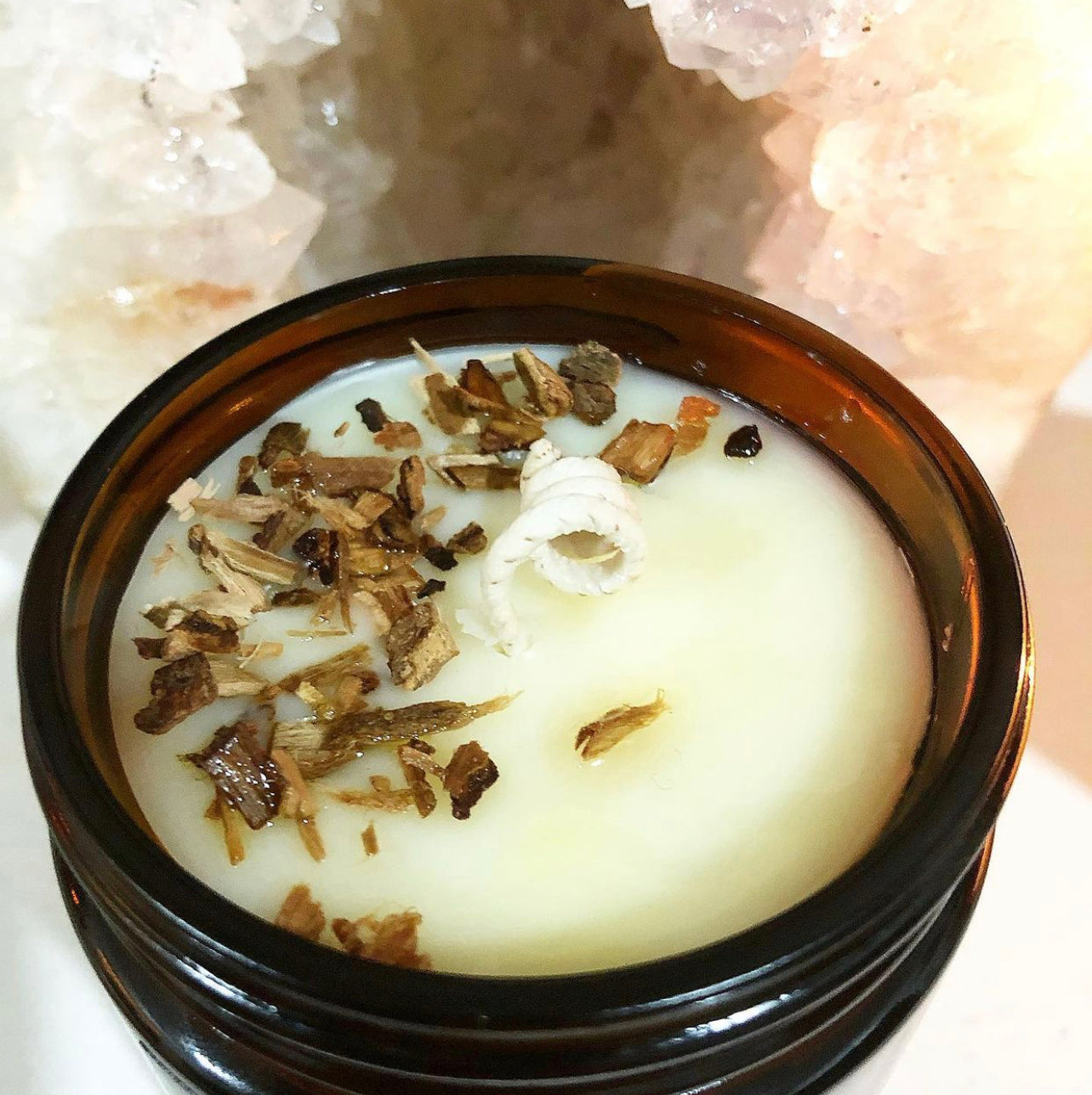 Palo Santo ~ The Holy Tree ~ Purifying Candle ~ All Natural ~ Hand poured candle ~ Soy Free ~ Chemical Free