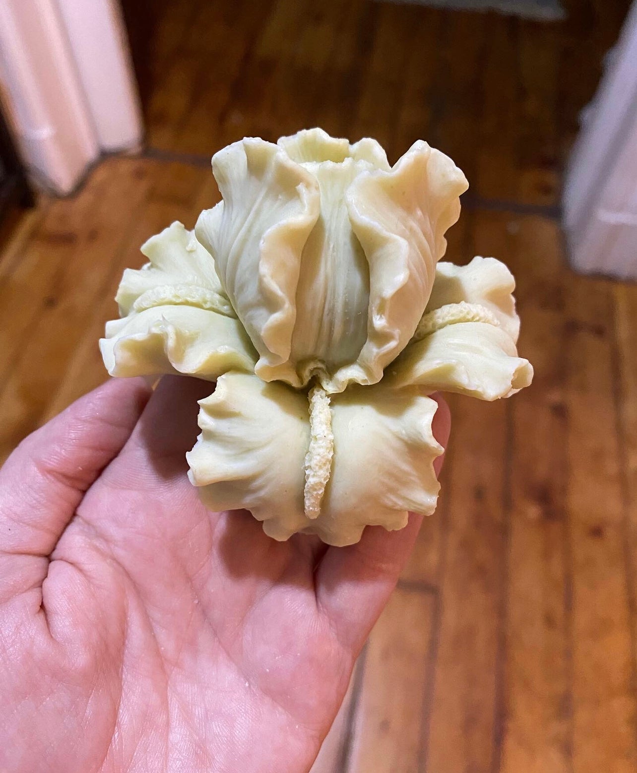 Iris Natural Soap ~ Chamomile & Lavender Essential Oil ~ Vegan ~ All Natural ~ Palm Oil Free*