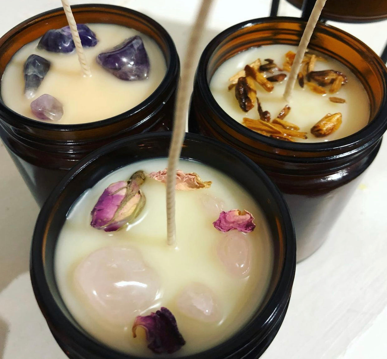 Victorian Rose & Rose Quartz Organic Beeswax Candle ~ Handmade Poured ~ Essential Oils ~ Healing properties