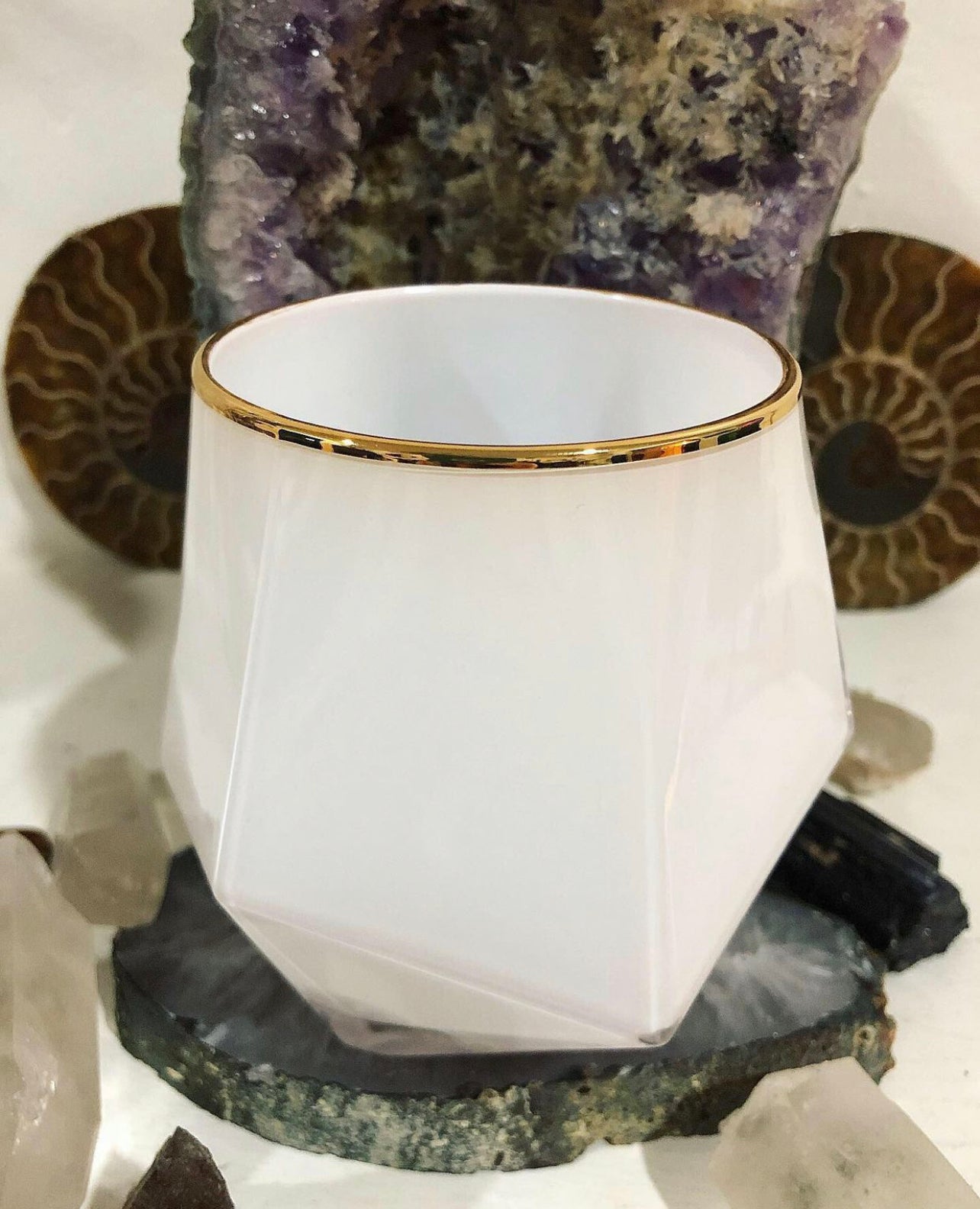 Escher Vessels" ~ Dexter & Deana ~ Geometric Black or White Gloss vessels w/ Gold trim ~ 16oz ~ Essential Oil Candle ~ Palm +Soy FREE*