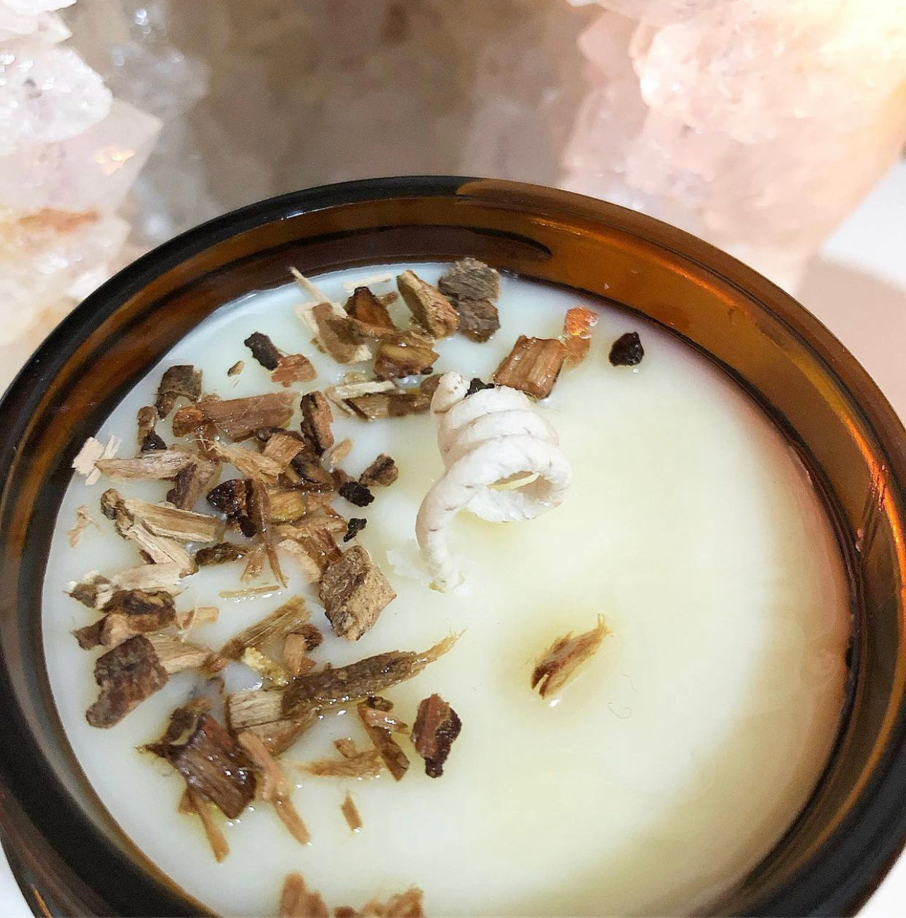 Palo Santo ~ The Holy Tree ~ Purifying Candle ~ All Natural ~ Hand poured candle ~ Soy Free ~ Chemical Free